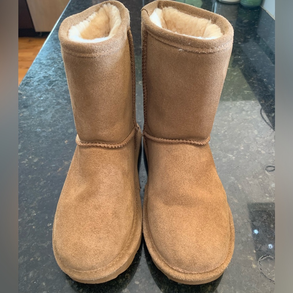 BearPaw Brown Sheepskin Boots